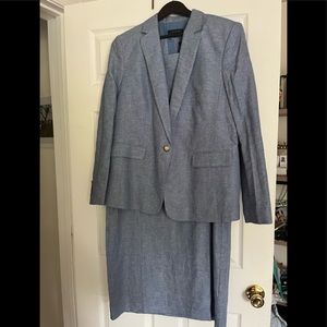 New with tags: chambray suit